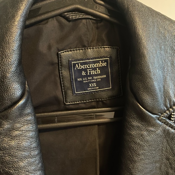 Abercrombie & Fitch Vegan Leather Moto Jacket - Picture 4 of 7